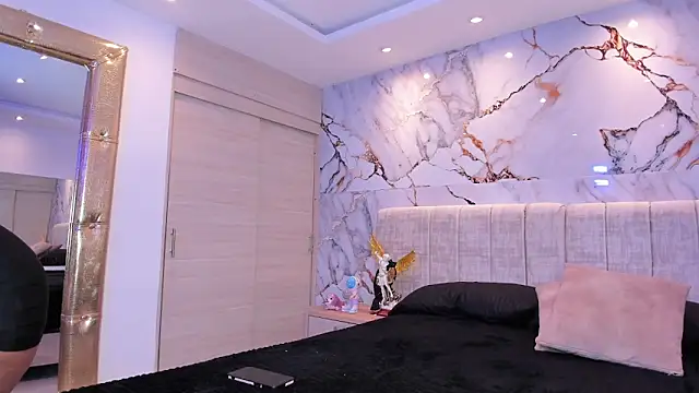 kiana cream online show from 10, 11, 2025