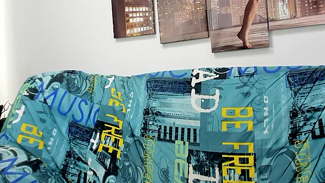 Tiny JuJu online show from 4, 3, 2026