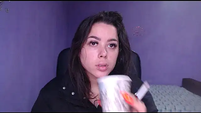LovelyJulliette online show from 3, 2, 2025