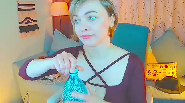 NandiSmile online show from 20, 3, 2025