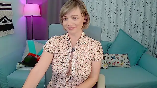 NandiSmile online show from 15, 11, 2025