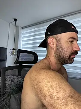 Snapshot of ADONIS_ART01 chatting on 5, 11, 2025 ADONIS ART01 online show from 5, 11, 2025