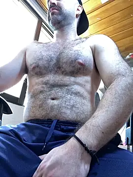 Snapshot of ADONIS_ART01 chatting on 22, 11, 2025 ADONIS ART01 online show from 22, 11, 2025