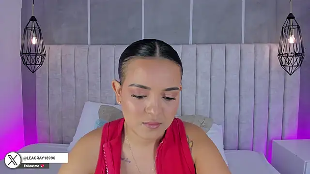 lea gray online show from 2, 12, 2025