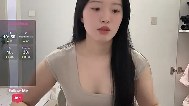 Snapshot of rose-u chatting on 26, 11, 2025 rose-u online show from 26, 11, 2025