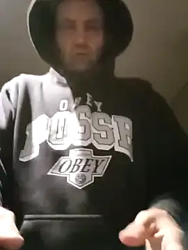 Hotbodyscottie online show from 4, 12, 2024