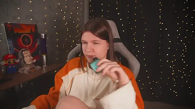 Snapshot of cuteamberlyyy chatting on 17, 3, 2026 cuteamberlyyy online show from 17, 3, 2026