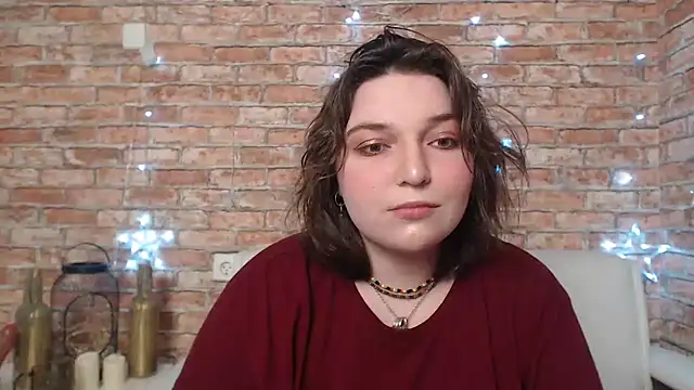 Amelia Kiss  online show from 7, 3, 2025