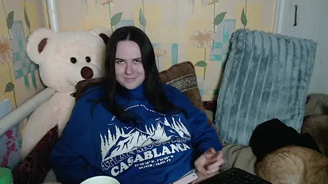 Snapshot of FelvivalKitty chatting on 22, 10, 2025 FelvivalKitty online show from 22, 10, 2025