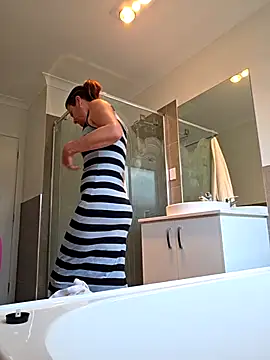 Snapshot of Pussy69Kat chatting on 3, 11, 2025 Pussy69Kat online show from 3, 11, 2025