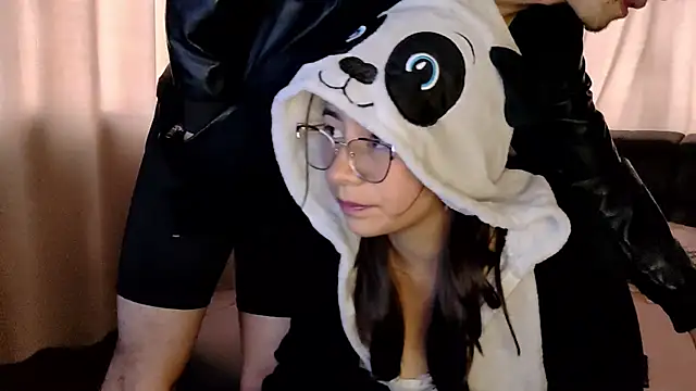 Snapshot of Alaia_sam chatting on 19, 3, 2025 Alaia sam online show from 19, 3, 2025