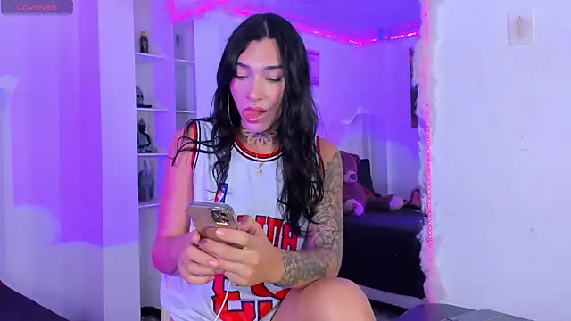 Camila Coxx online show from 22, 10, 2025