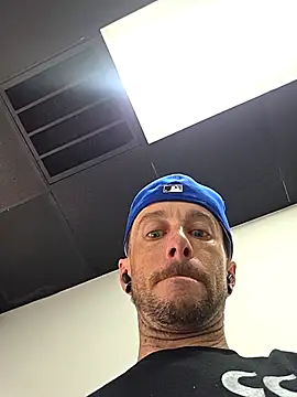 Twin2222 online show from 9, 1, 2026