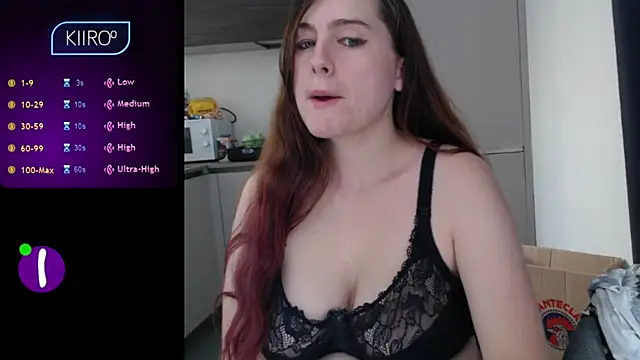 Snapshot of Dominahot4you chatting on 9, 10, 2025 Dominahot4you online show from 9, 10, 2025