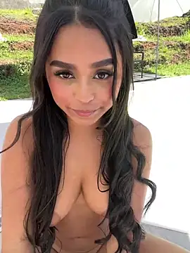 Juli Walker online show from 17, 1, 2025