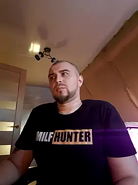 Foxyshaved online show from 20, 2, 2025