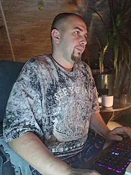 Foxyshaved online show from 25, 11, 2025