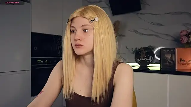 MaryCoopeer online show from 19, 1, 2025
