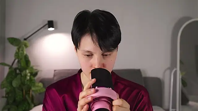 MaryCoopeer online show from 8, 3, 2025