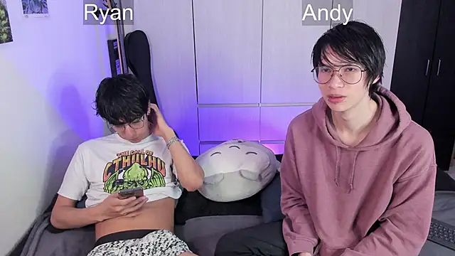 Snapshot of Aventure_Twinks chatting on 6, 12, 2024 Aventure Twinks online show from 6, 12, 2024