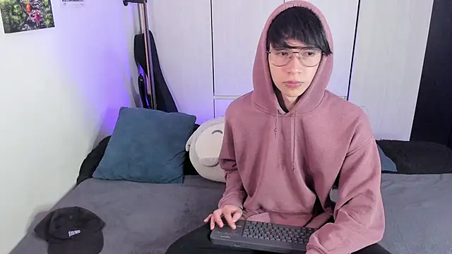 Snapshot of Aventure_Twinks chatting on 16, 12, 2024 Aventure Twinks online show from 16, 12, 2024