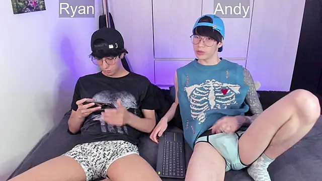 Snapshot of Aventure_Twinks chatting on 20, 12, 2024 Aventure Twinks online show from 20, 12, 2024