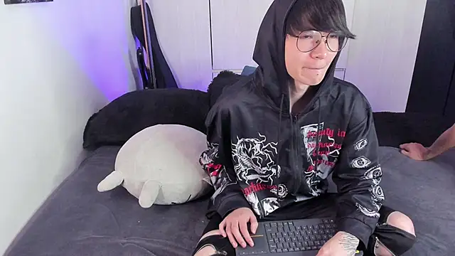 Snapshot of Aventure_Twinks chatting on 24, 12, 2024 Aventure Twinks online show from 24, 12, 2024