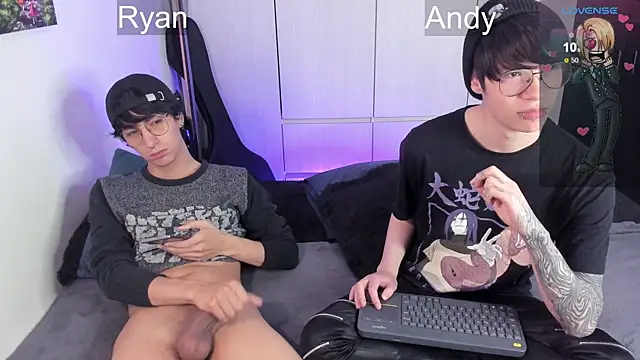 Snapshot of Aventure_Twinks chatting on 28, 12, 2024 Aventure Twinks online show from 28, 12, 2024