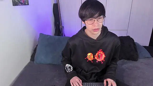 Snapshot of Aventure_Twinks chatting on 27, 1, 2025 Aventure Twinks online show from 27, 1, 2025