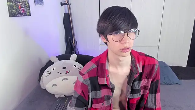 Snapshot of Aventure_Twinks chatting on 5, 2, 2025 Aventure Twinks online show from 5, 2, 2025