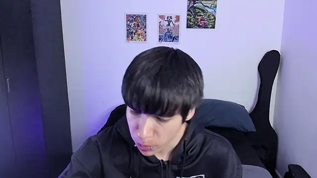 Snapshot of Aventure_Twinks chatting on 22, 10, 2025 Aventure Twinks online show from 22, 10, 2025