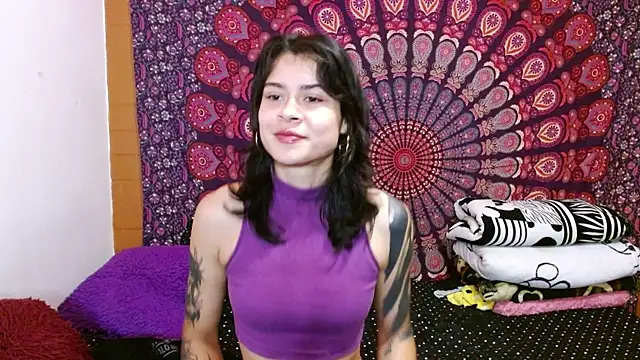 Snapshot of AbbySccott chatting on 14, 11, 2025 AbbySccott online show from 14, 11, 2025