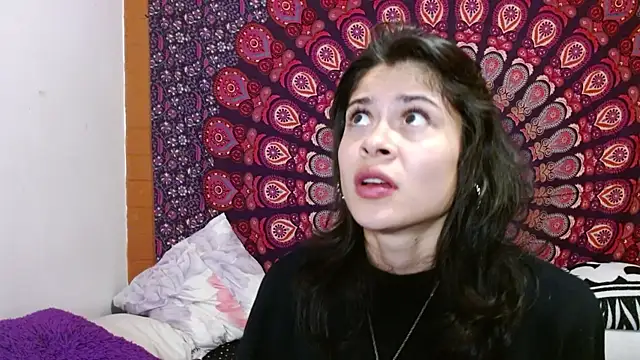 Snapshot of AbbySccott chatting on 18, 12, 2025 AbbySccott online show from 18, 12, 2025