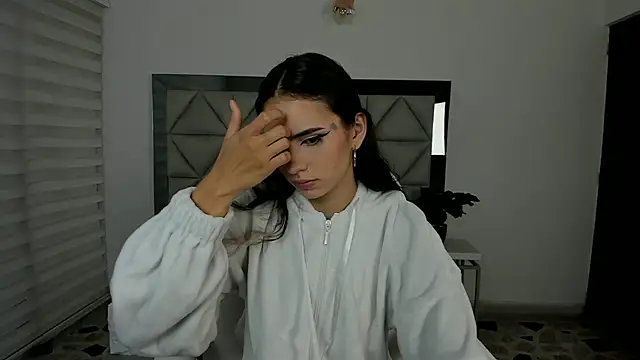 nina pons online show from 28, 2, 2025