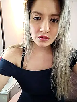 valeriahunter1 online show from 1, 12, 2025