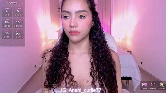 Snapshot of anahi_curlie1 chatting on 28, 2, 2025 anahi curlie1 online show from 28, 2, 2025