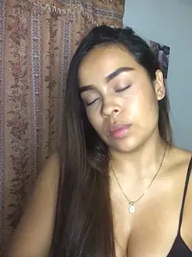 Snapshot of JuanaSimons chatting on 7, 3, 2026 JuanaSimons online show from 7, 3, 2026