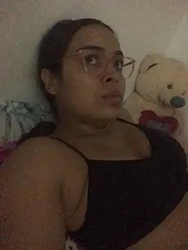 Snapshot of JuanaSimons chatting on 29, 3, 2026 JuanaSimons online show from 29, 3, 2026