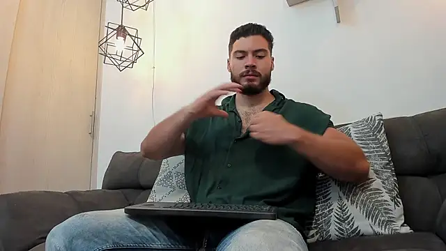 SebastianVilla  online show from 28, 12, 2024