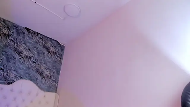 Snapshot of CAMILLEN_PETTID chatting on 15, 1, 2025 CAMILLEN PETTID online show from 15, 1, 2025