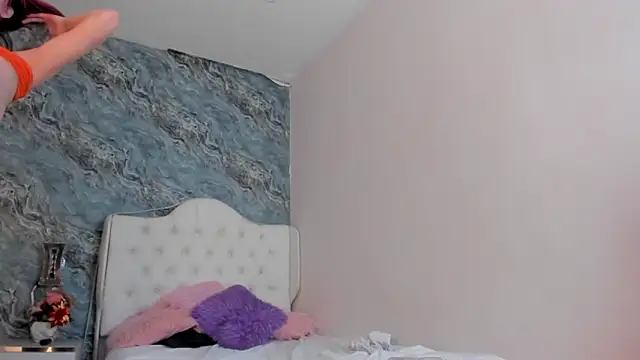 Snapshot of CAMILLEN_PETTID chatting on 1, 2, 2025 CAMILLEN PETTID online show from 1, 2, 2025