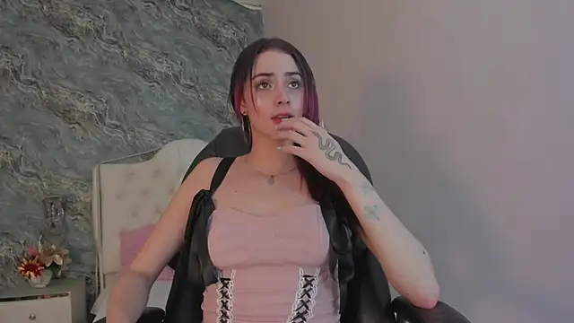 Snapshot of CAMILLEN_PETTID chatting on 7, 3, 2025 CAMILLEN PETTID online show from 7, 3, 2025