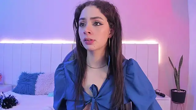 Snapshot of CAMILLEN_PETTID chatting on 30, 9, 2025 CAMILLEN PETTID online show from 30, 9, 2025