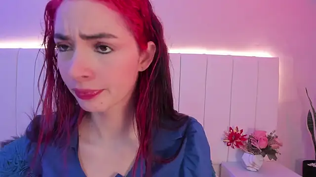 Snapshot of CAMILLEN_PETTID chatting on 5, 11, 2025 CAMILLEN PETTID online show from 5, 11, 2025