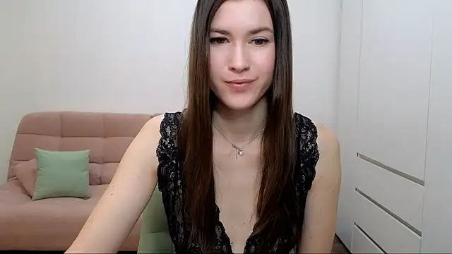 AliciaNewell online show from 1, 2, 2025