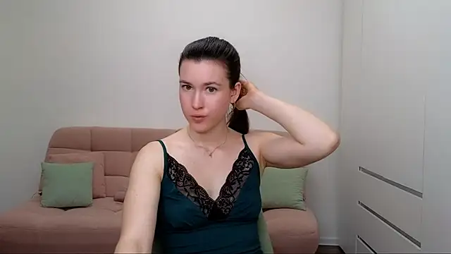 AliciaNewell online show from 13, 3, 2025