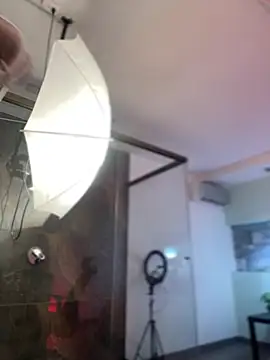 Emilia Bakerr online show from 26, 12, 2024