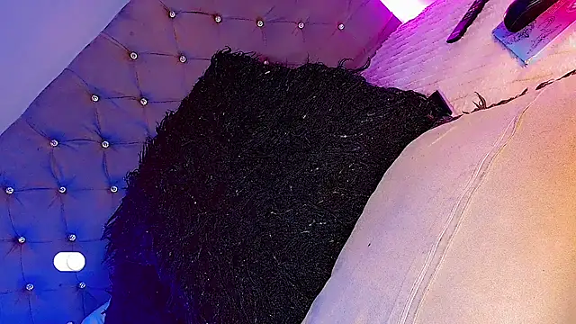 Snapshot of Ashlycuute chatting on 20, 12, 2024 Ashlycuute online show from 20, 12, 2024