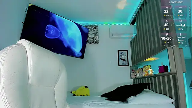 Snapshot of Ashlycuute chatting on 14, 9, 2025 Ashlycuute online show from 14, 9, 2025