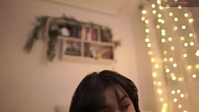 Snapshot of EmilyxRose_- chatting on 15, 12, 2024 EmilyxRose - online show from 15, 12, 2024